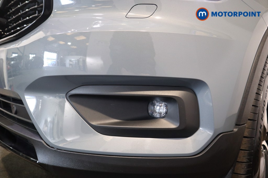 Volvo Xc40 R Design Pro Automatic Petrol SUV - Stock Number (1632626) - 36th supplementary image