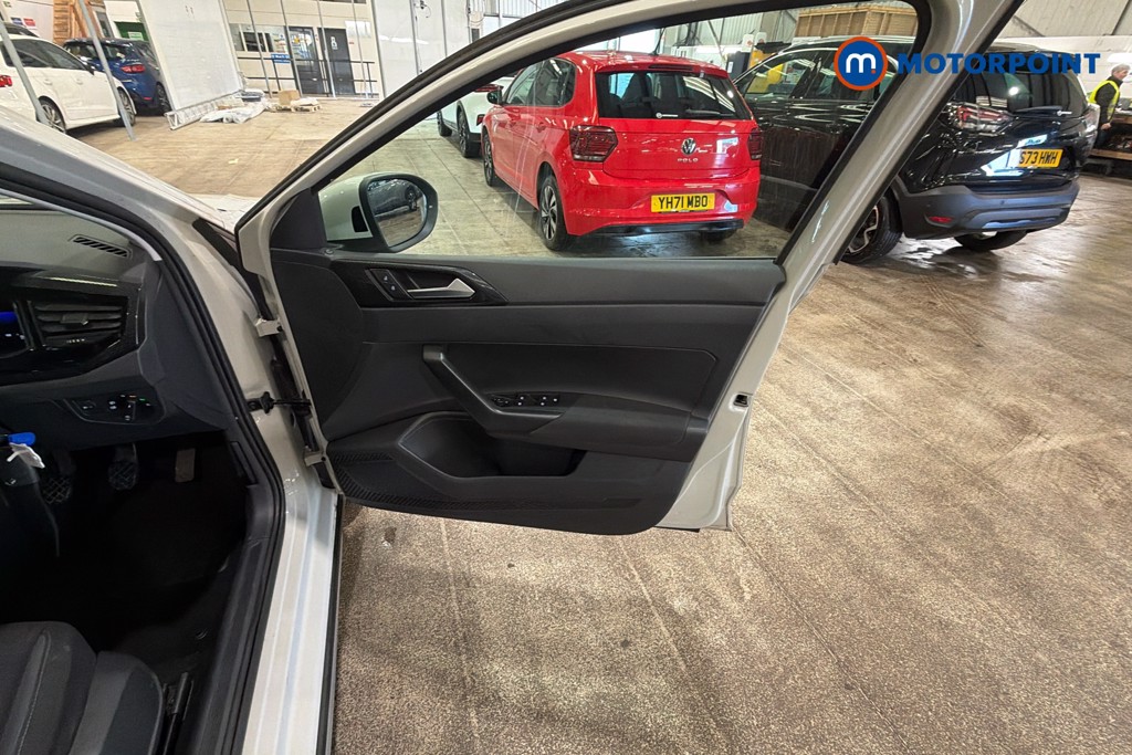 Volkswagen Taigo Life Manual Petrol SUV - Stock Number (1632669) - 19th supplementary image