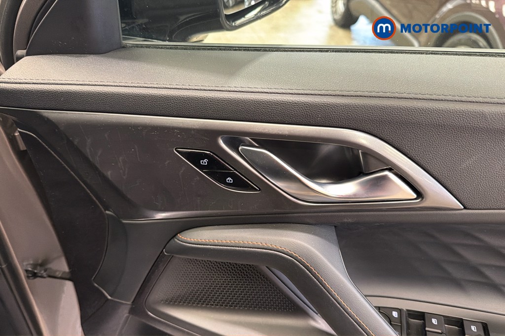 Mg Motor Uk HS Trophy Automatic Petrol-Electric Hybrid SUV - Stock Number (1632819) - 42nd supplementary image