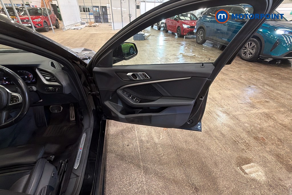 BMW 1 Series M Sport Automatic Petrol Hatchback - Stock Number (1632886) - 19th supplementary image