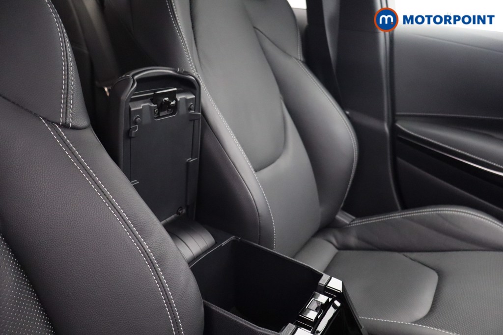 Toyota Corolla Excel Automatic Petrol-Electric Hybrid Estate - Stock Number (1633037) - 14th supplementary image