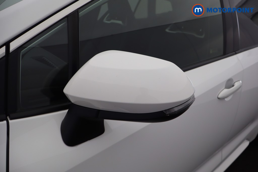 Toyota Corolla Excel Automatic Petrol-Electric Hybrid Estate - Stock Number (1633037) - 36th supplementary image