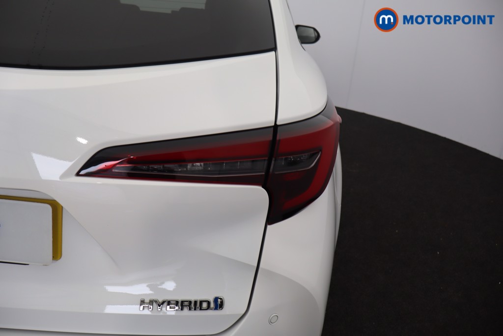 Toyota Corolla Excel Automatic Petrol-Electric Hybrid Estate - Stock Number (1633037) - 40th supplementary image