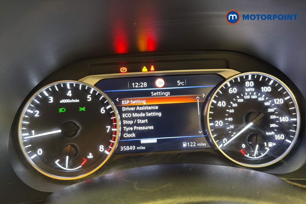 Nissan Juke N-Connecta Manual Petrol SUV - Stock Number (1633156) - 8th supplementary image