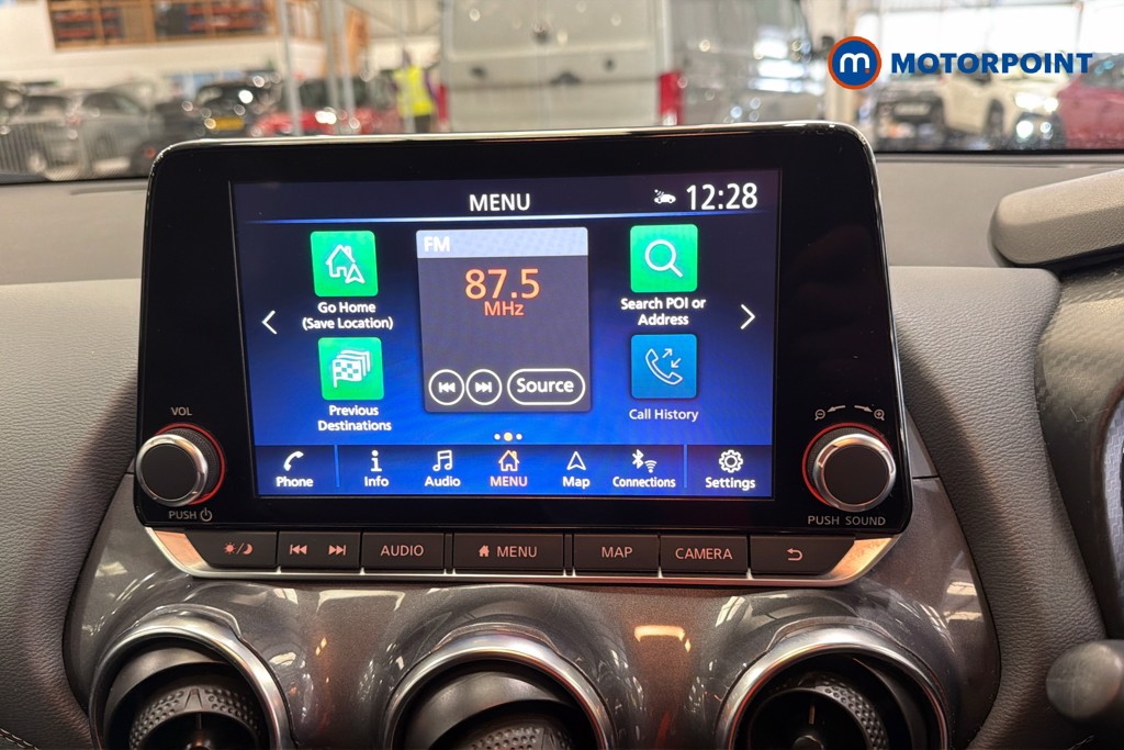 Nissan Juke N-Connecta Manual Petrol SUV - Stock Number (1633156) - 9th supplementary image