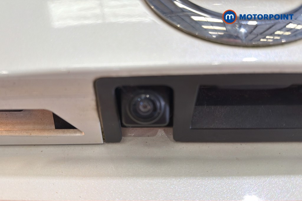 Nissan Juke N-Connecta Manual Petrol SUV - Stock Number (1633156) - 36th supplementary image