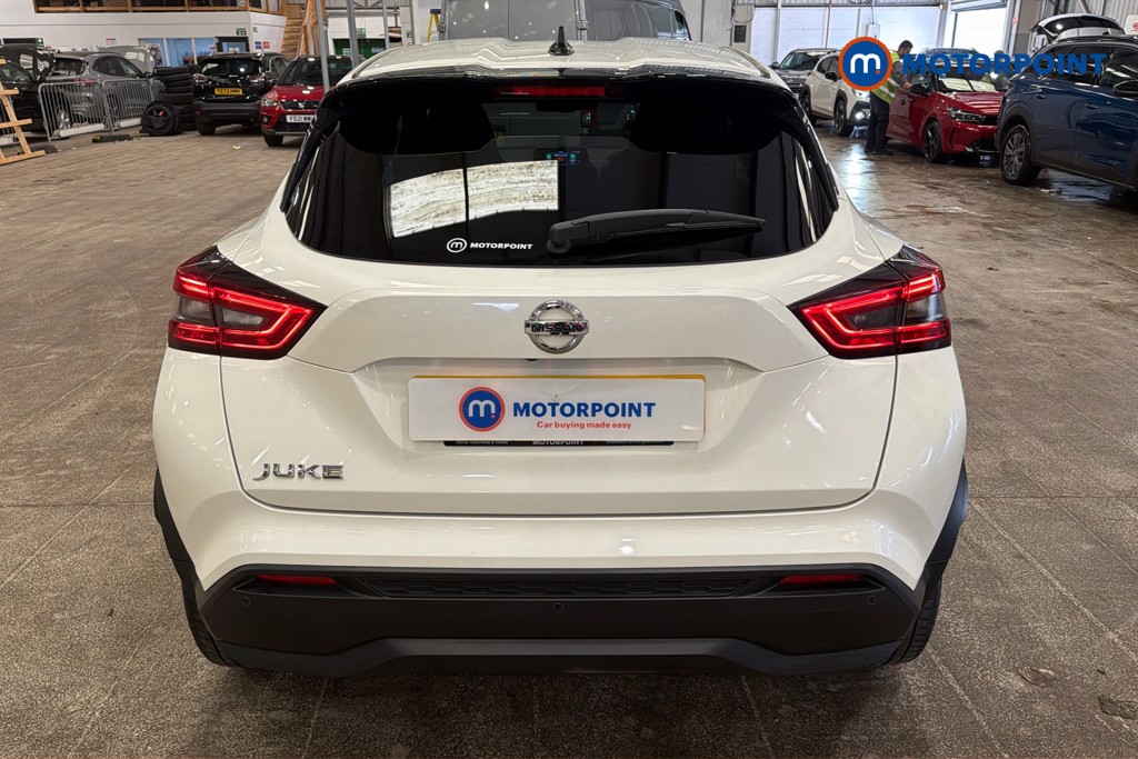 Nissan Juke N-Connecta Manual Petrol SUV - Stock Number (1633156) - 37th supplementary image
