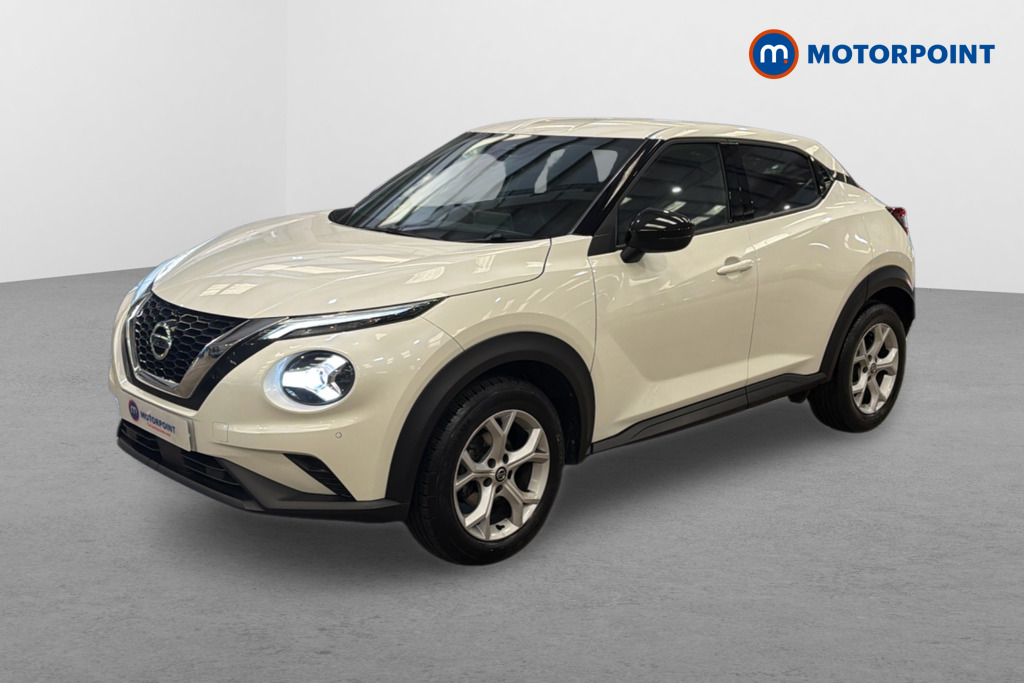 Nissan Juke N-Connecta Manual Petrol SUV - Stock Number (1633156) - Passenger side front corner