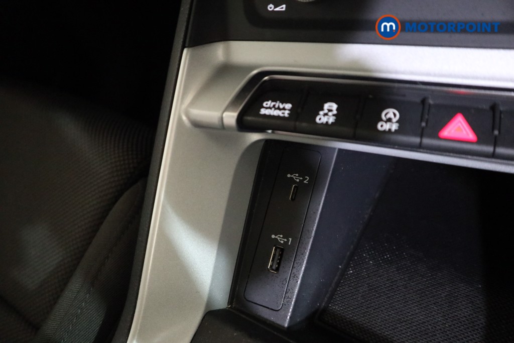 Audi Q3 Sport Manual Petrol SUV - Stock Number (1633409) - 9th supplementary image