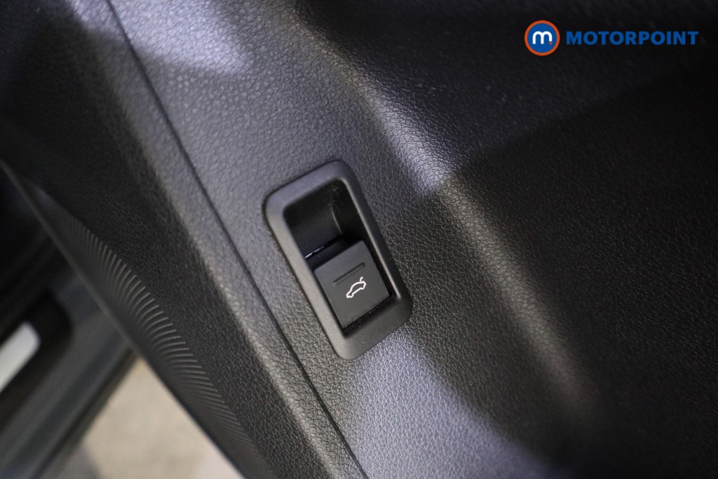 Audi Q3 Sport Manual Petrol SUV - Stock Number (1633409) - 16th supplementary image