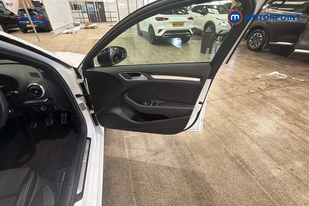 Audi A3 Black Edition Manual Petrol Hatchback - Stock Number (1633732) - 19th supplementary image