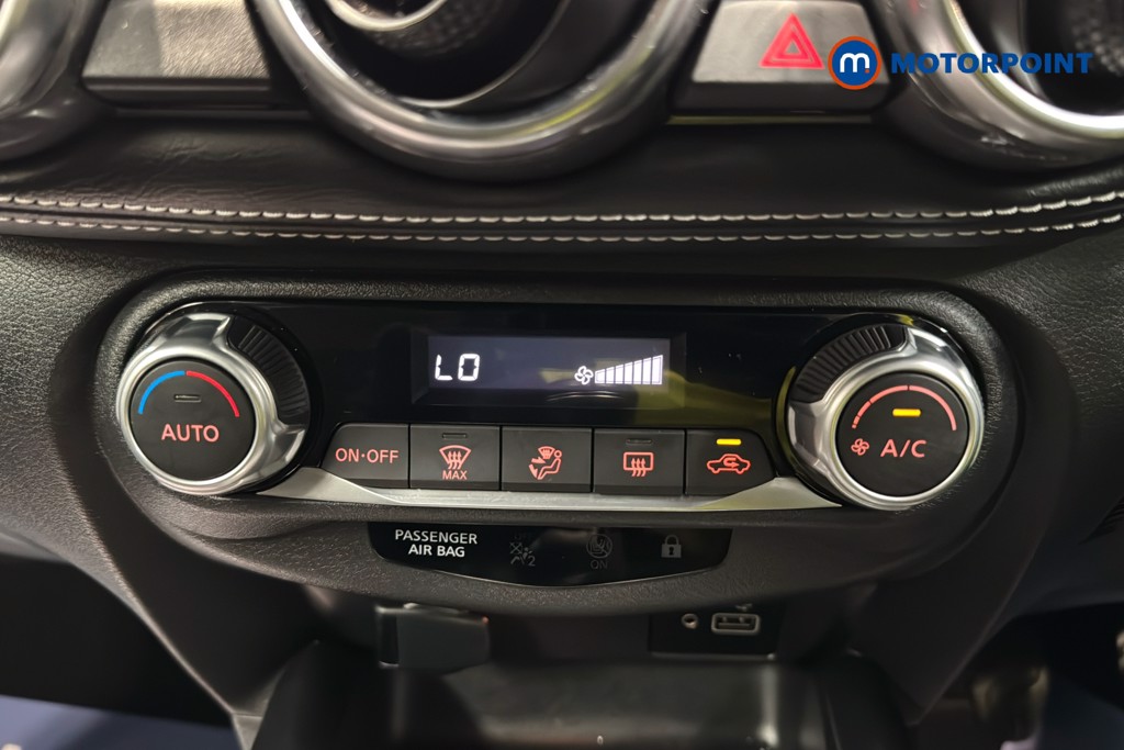 Nissan Juke N-Connecta Manual Petrol SUV - Stock Number (1633921) - 12th supplementary image