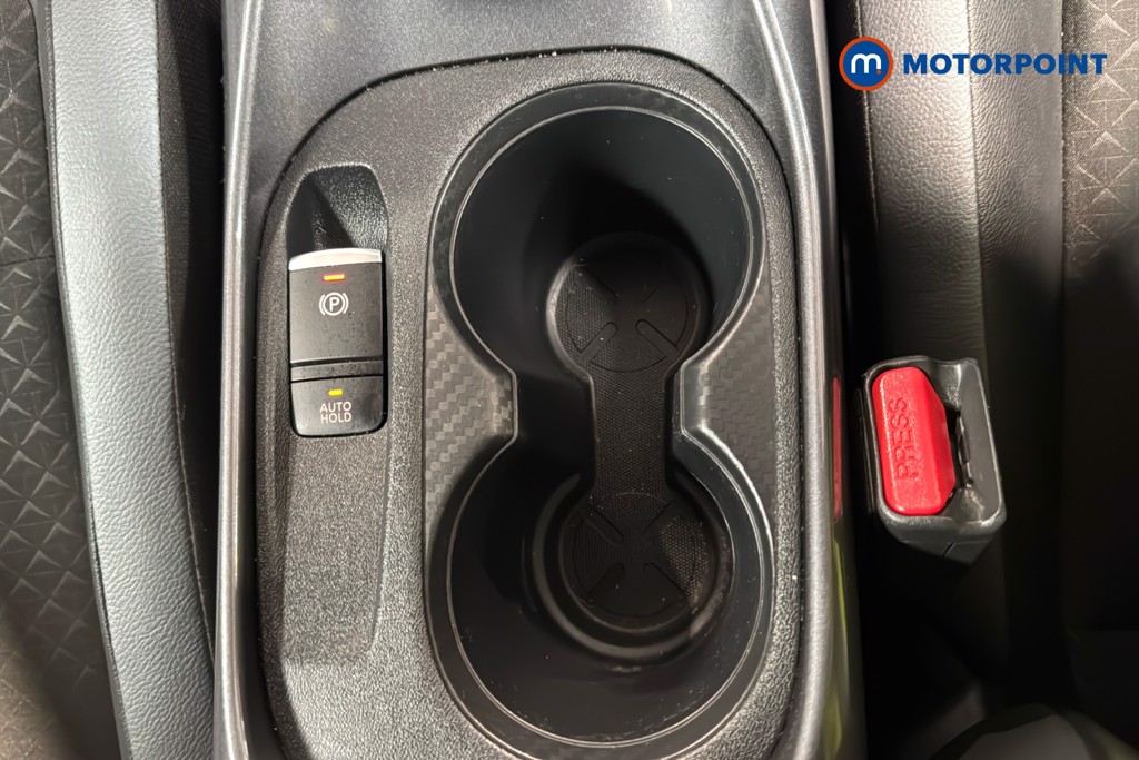 Nissan Juke N-Connecta Manual Petrol SUV - Stock Number (1633921) - 16th supplementary image