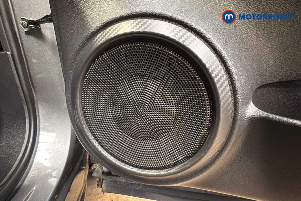 Nissan Juke N-Connecta Manual Petrol SUV - Stock Number (1633921) - 21st supplementary image