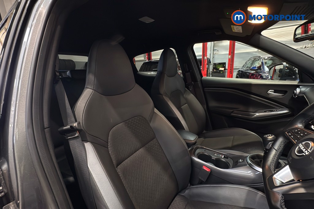 Nissan Juke N-Connecta Manual Petrol SUV - Stock Number (1633921) - 22nd supplementary image