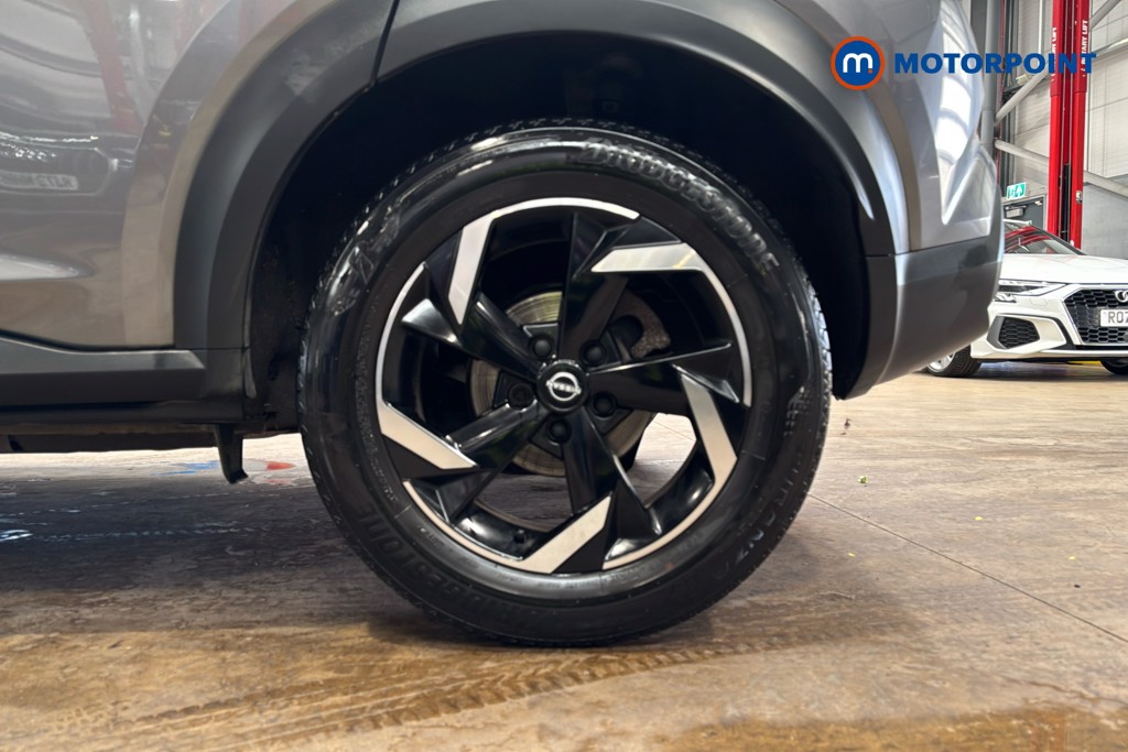 Nissan Juke N-Connecta Manual Petrol SUV - Stock Number (1633921) - 48th supplementary image
