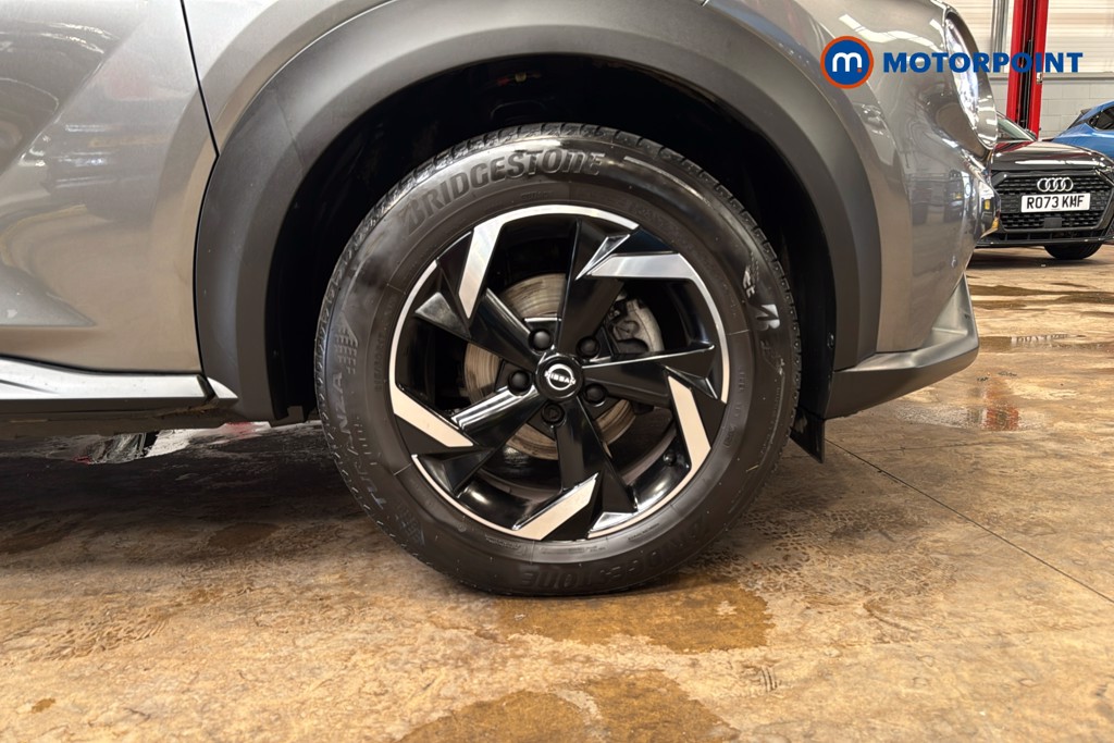 Nissan Juke N-Connecta Manual Petrol SUV - Stock Number (1633921) - 50th supplementary image