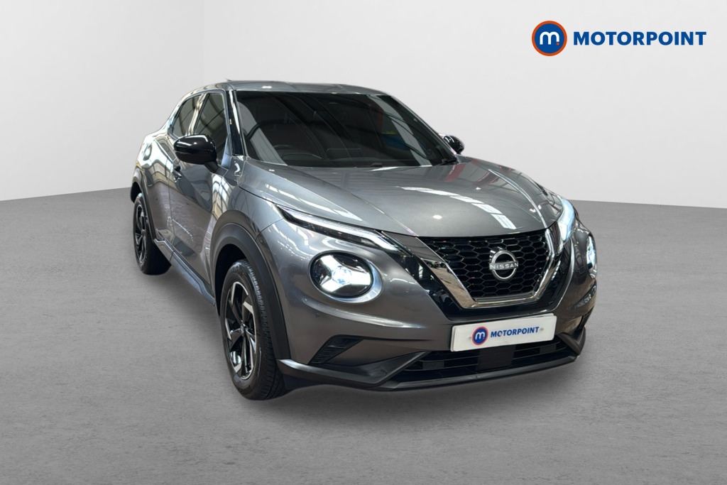 Nissan Juke N-Connecta Manual Petrol SUV - Stock Number (1633921) - Drivers side front corner