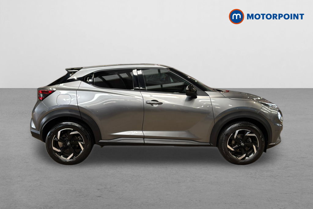 Nissan Juke N-Connecta Manual Petrol SUV - Stock Number (1633921) - Drivers side