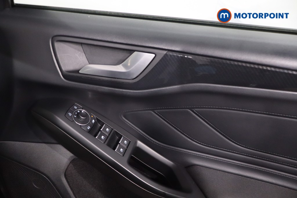 Ford Focus St-Line Edition Manual Petrol Estate - Stock Number (1633929) - 25th supplementary image