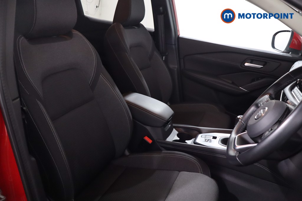 Nissan Qashqai N-Connecta Manual Petrol SUV - Stock Number (1634237) - 22nd supplementary image