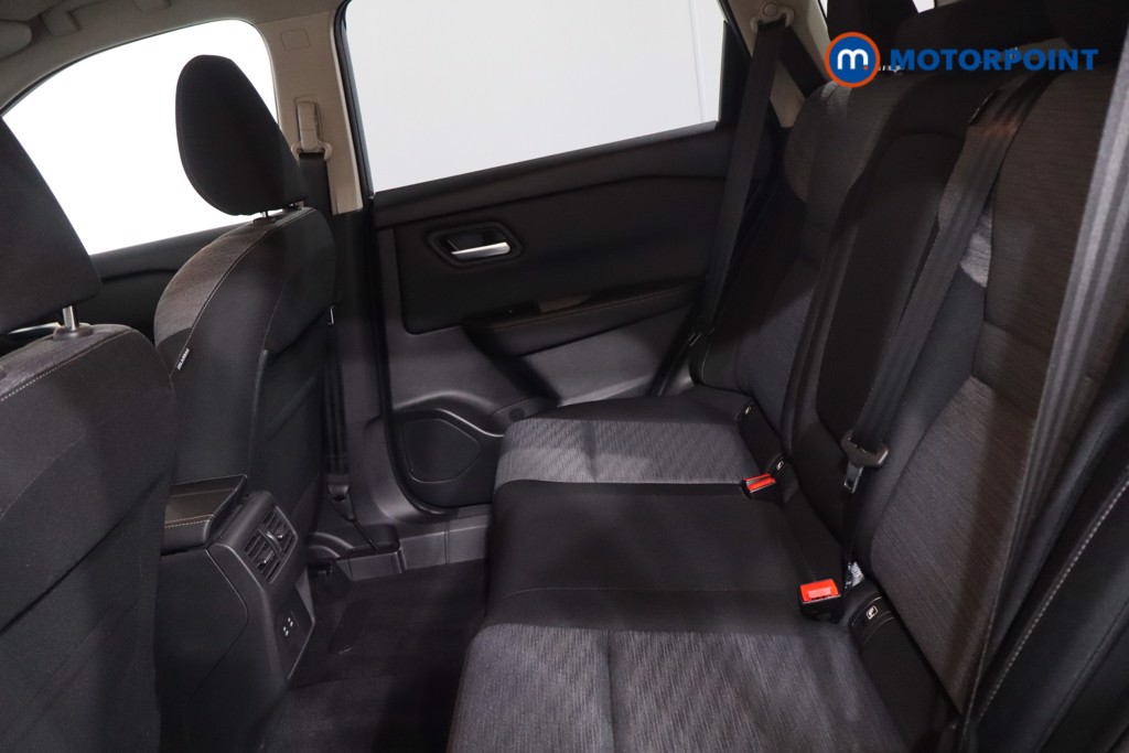 Nissan X-Trail N-Connecta Automatic Petrol-Electric Hybrid SUV - Stock Number (1634244) - 5th supplementary image