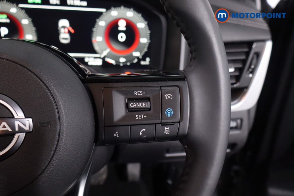 Nissan X-Trail N-Connecta Automatic Petrol-Electric Hybrid SUV - Stock Number (1634244) - 8th supplementary image
