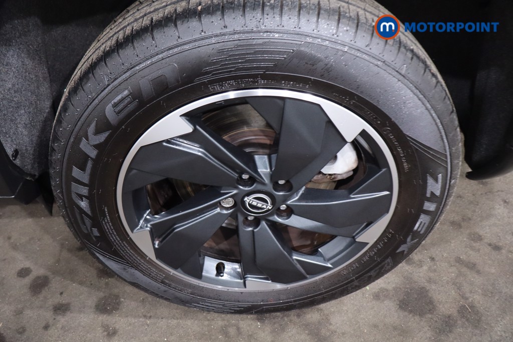 Nissan X-Trail N-Connecta Automatic Petrol-Electric Hybrid SUV - Stock Number (1634244) - 12th supplementary image