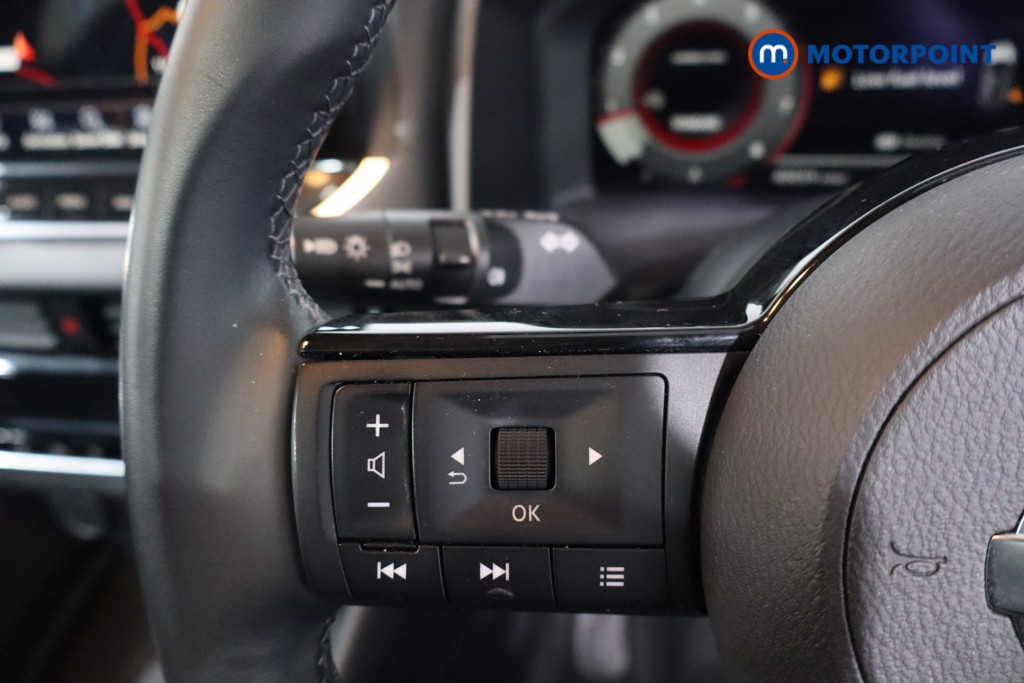 Nissan Qashqai N-Connecta Manual Petrol SUV - Stock Number (1634253) - 7th supplementary image