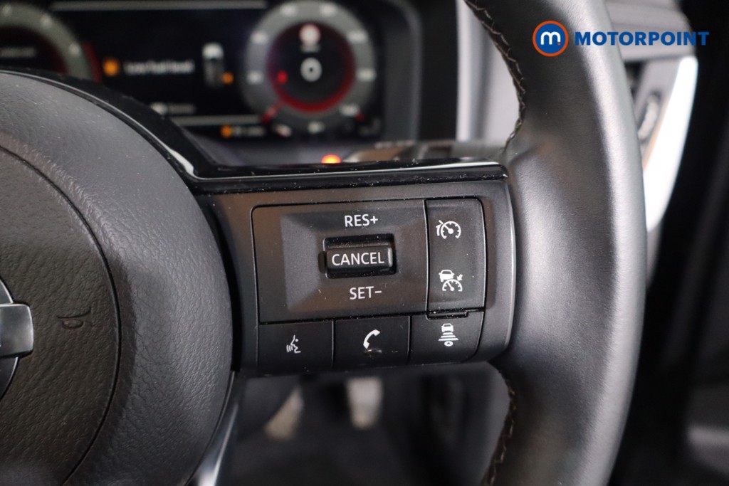 Nissan Qashqai N-Connecta Manual Petrol SUV - Stock Number (1634253) - 8th supplementary image