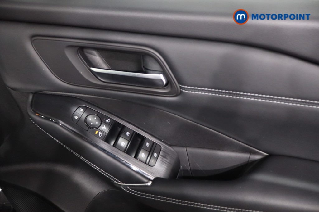 Nissan Qashqai N-Connecta Manual Petrol SUV - Stock Number (1634253) - 24th supplementary image