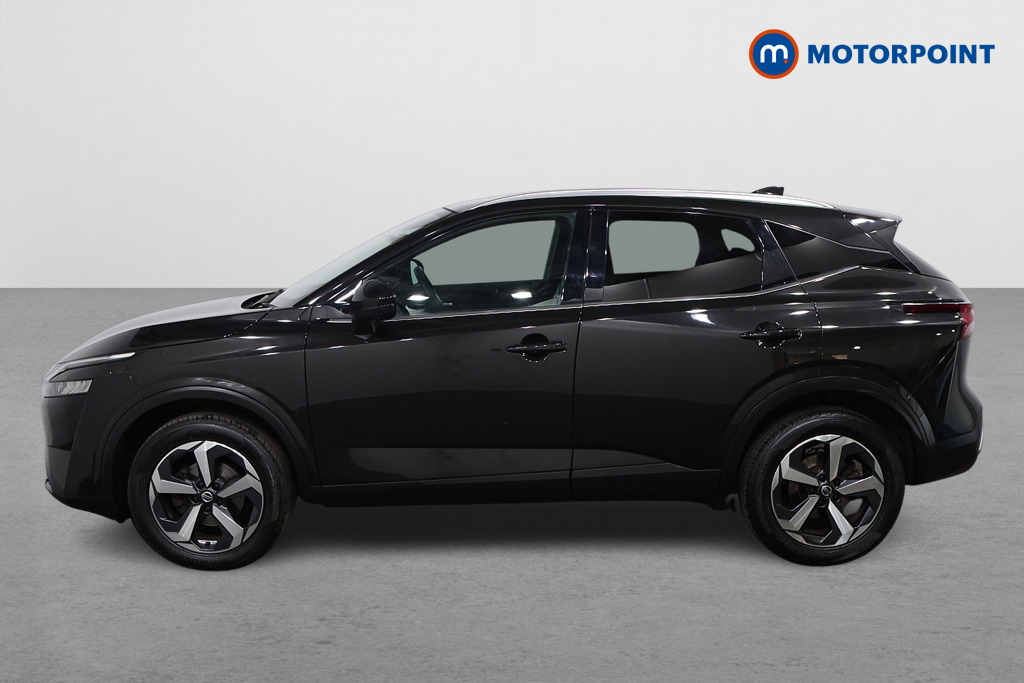 Nissan Qashqai N-Connecta Manual Petrol SUV - Stock Number (1634253) - Passenger side