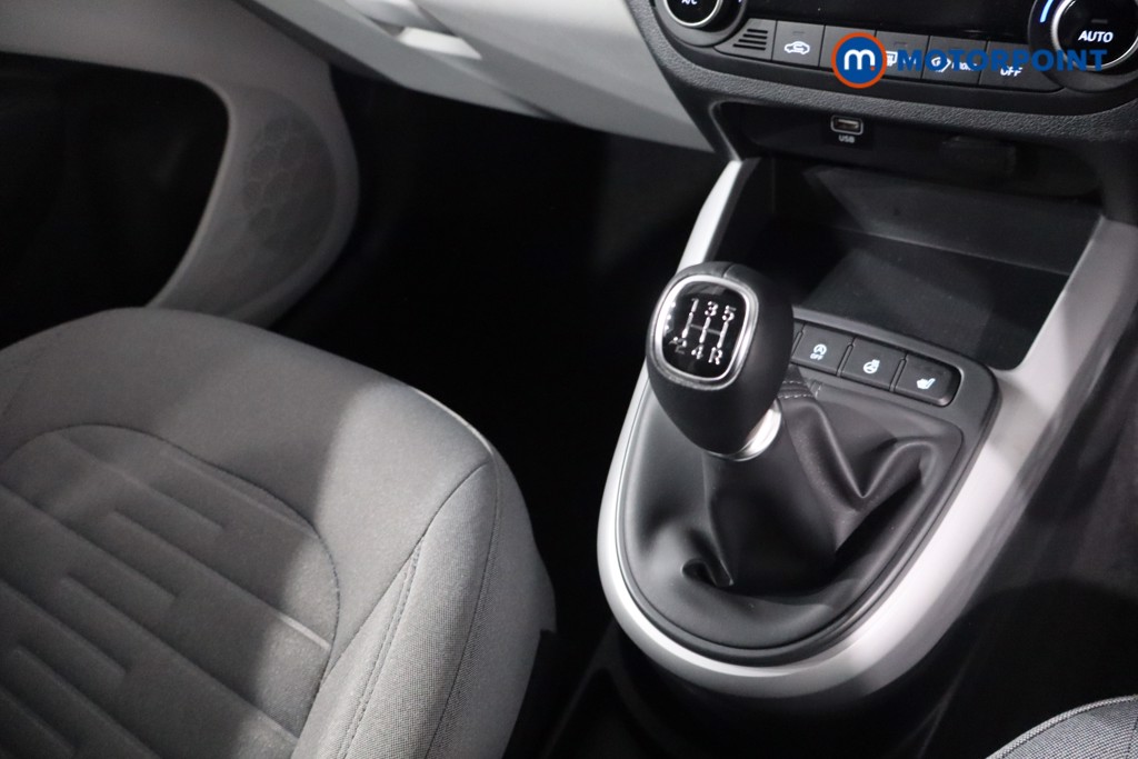 Hyundai I10 Premium Manual Petrol Hatchback - Stock Number (1634265) - 23rd supplementary image