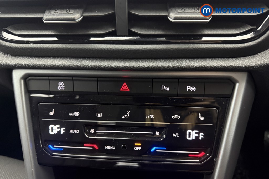 Volkswagen T-Roc Life Automatic Petrol SUV - Stock Number (1634271) - 4th supplementary image