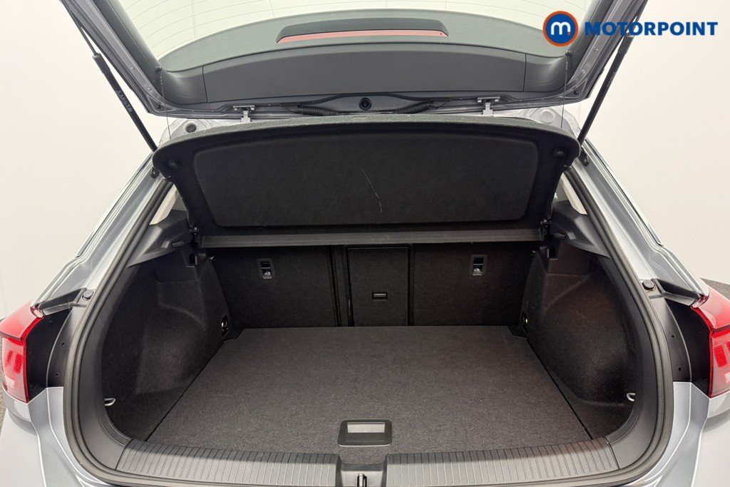 Volkswagen T-Roc Life Automatic Petrol SUV - Stock Number (1634271) - 13th supplementary image