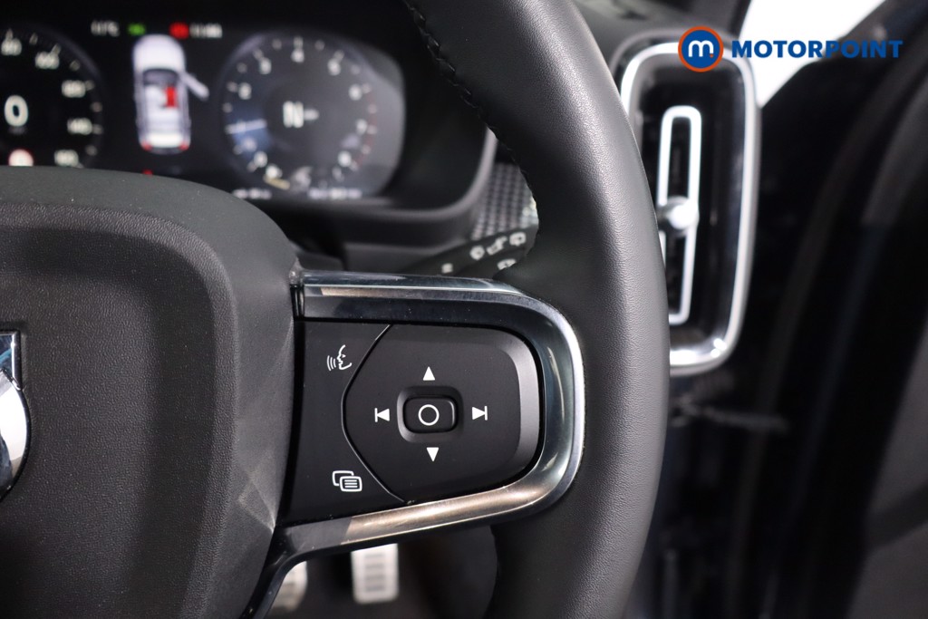 Volvo Xc40 R Design Manual Petrol SUV - Stock Number (1634380) - 8th supplementary image