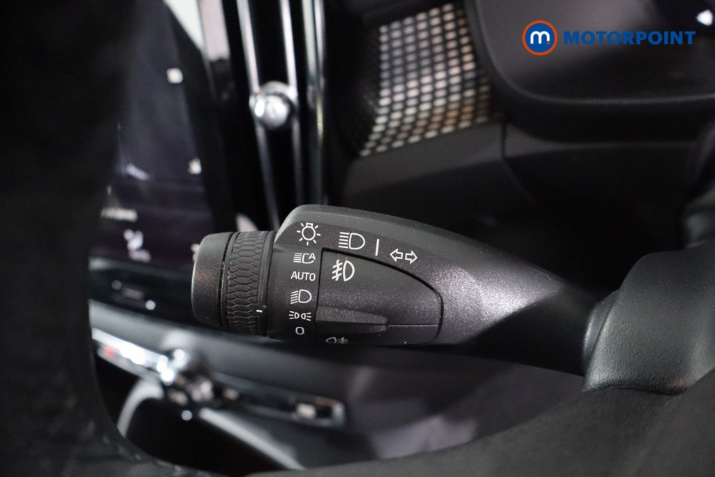 Volvo Xc40 R Design Manual Petrol SUV - Stock Number (1634380) - 14th supplementary image