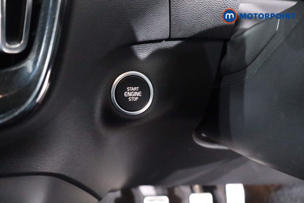 Volvo Xc40 R Design Manual Petrol SUV - Stock Number (1634380) - 19th supplementary image