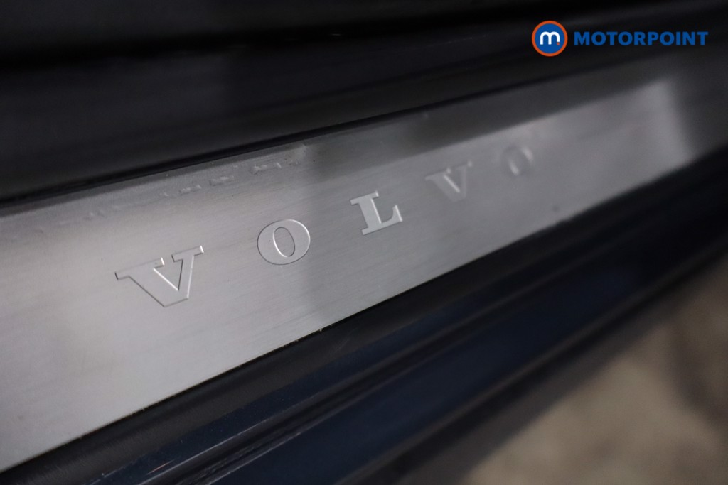 Volvo Xc40 R Design Manual Petrol SUV - Stock Number (1634380) - 22nd supplementary image