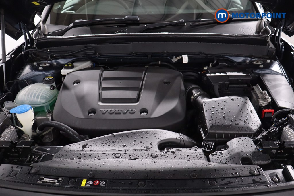 Volvo Xc40 R Design Manual Petrol SUV - Stock Number (1634380) - 32nd supplementary image