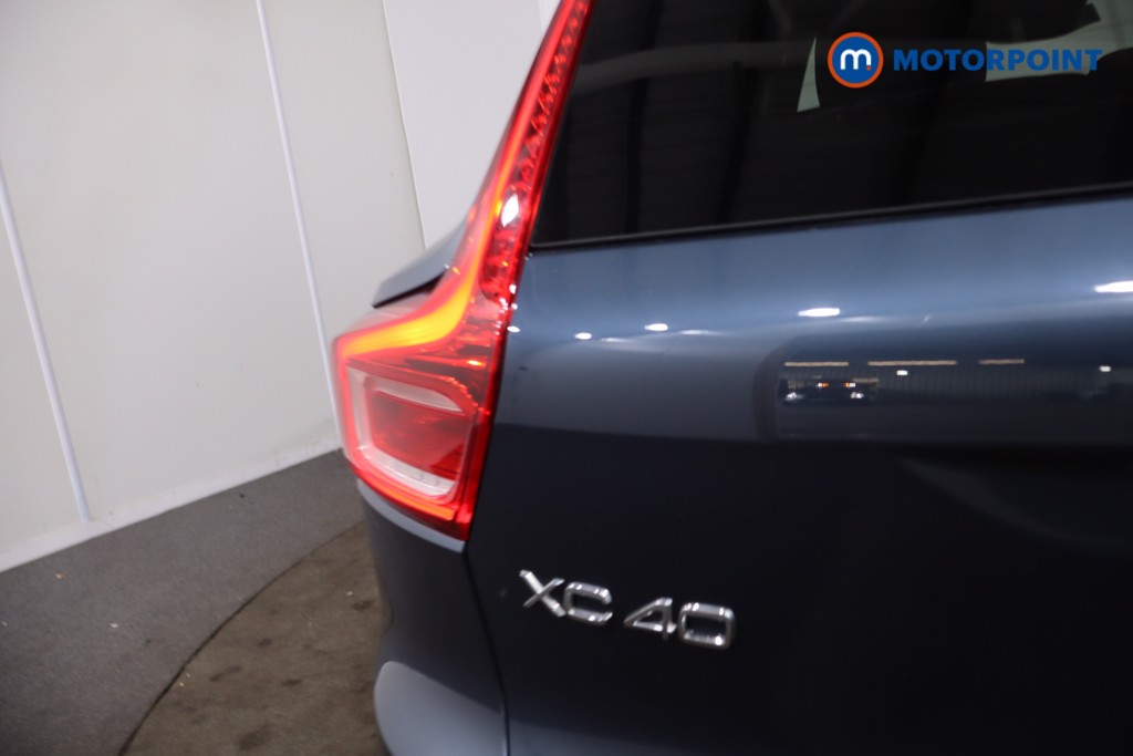 Volvo Xc40 R Design Manual Petrol SUV - Stock Number (1634380) - 34th supplementary image