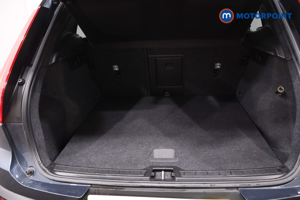 Volvo Xc40 R Design Manual Petrol SUV - Stock Number (1634380) - 36th supplementary image