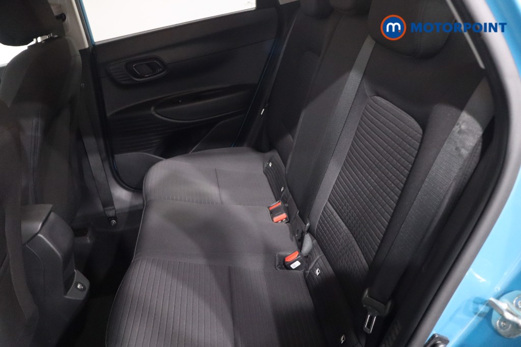 Hyundai I20 Premium Manual Petrol Hatchback - Stock Number (1634387) - 5th supplementary image