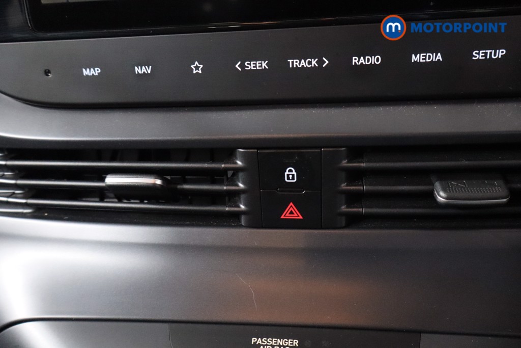 Hyundai I20 Premium Manual Petrol Hatchback - Stock Number (1634387) - 20th supplementary image
