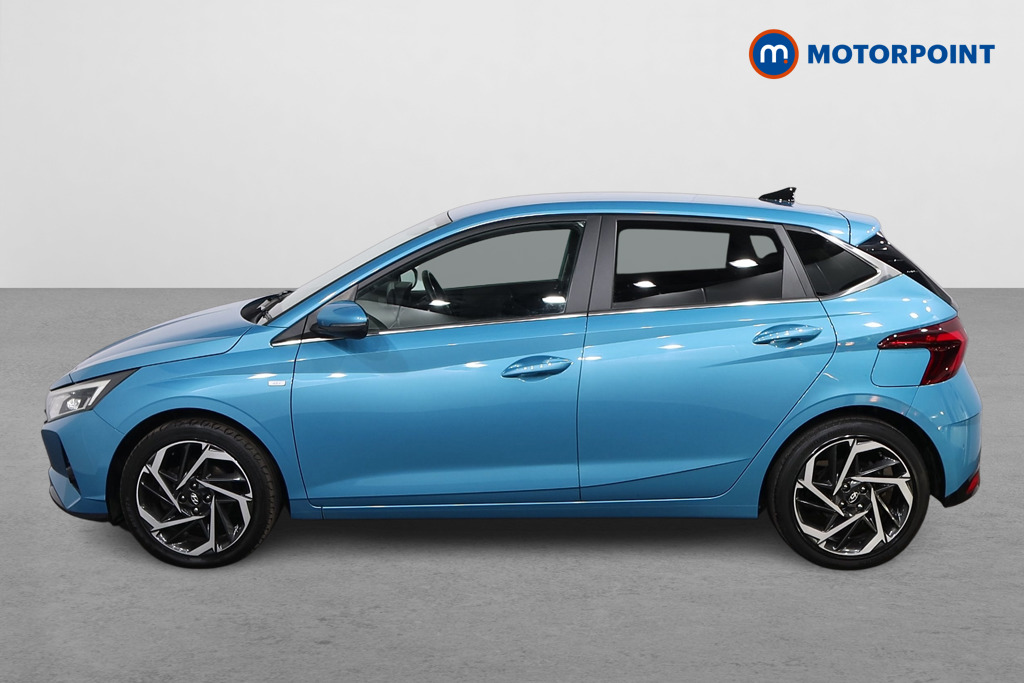 Hyundai I20 Premium Manual Petrol Hatchback - Stock Number (1634387) - Passenger side