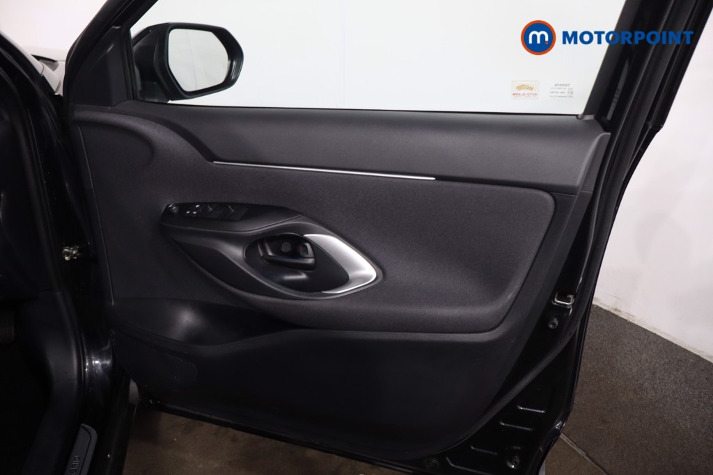 Toyota Yaris Cross Design Automatic Petrol-Electric Hybrid Estate - Stock Number (1634431) - 25th supplementary image