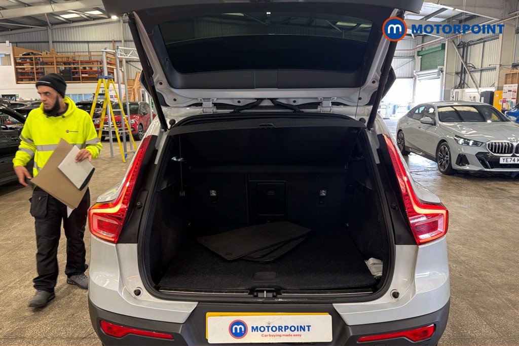 Volvo Xc40 Inscription Pro Automatic Petrol SUV - Stock Number (1634461) - 33rd supplementary image