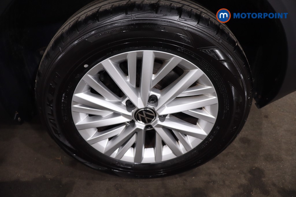 Volkswagen T-Roc Life Manual Petrol SUV - Stock Number (1634470) - 12th supplementary image