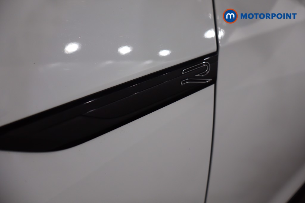 Volkswagen Golf R-Line Automatic Petrol Hatchback - Stock Number (1634477) - 30th supplementary image