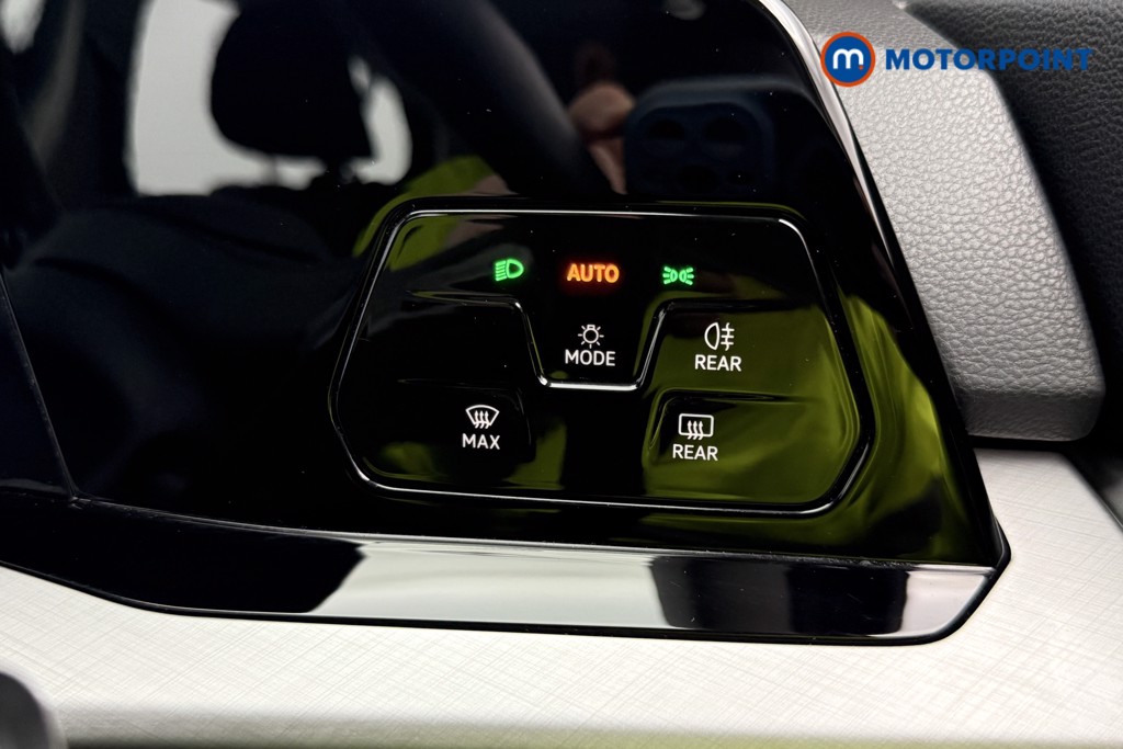 Volkswagen Golf Life Automatic Petrol Hatchback - Stock Number (1634495) - 20th supplementary image